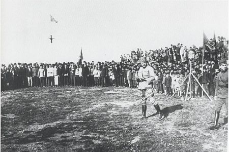 Kâzım Karabekir Paşa, Sarıkamış’ta Ordunun Başarısı İçin Düzenlenen Törende (1920)