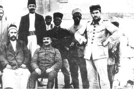 Antep savunmasında esir alınan Fransız subay ve erleri-1920
